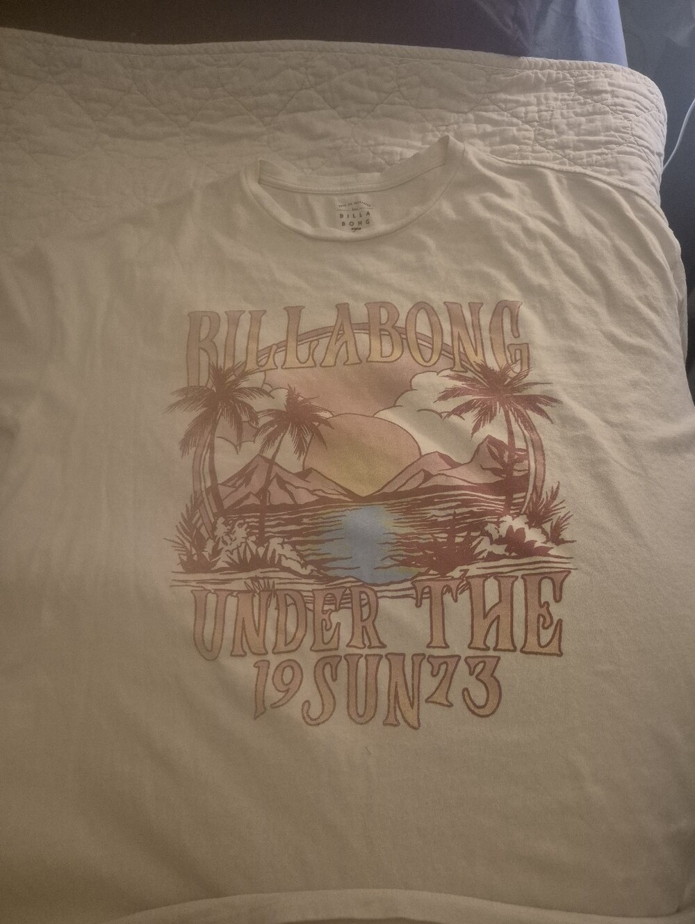 Billabong Cream Graphic Tee with Pastel Sunset NWOT